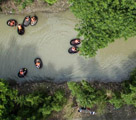 水郷の桶漕ぎ、新たな輝きを放つ古い街　浙江省