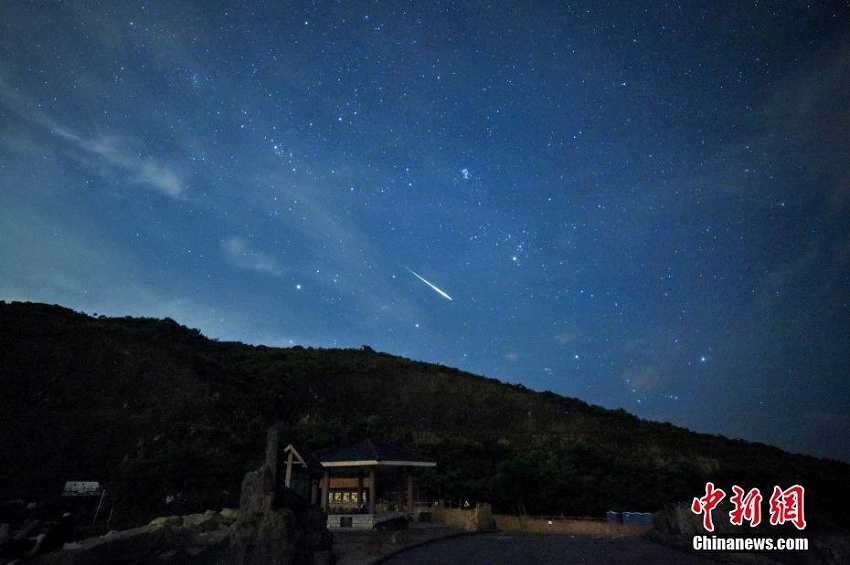  香港地區の夜空を彩るペルセウス座流星群