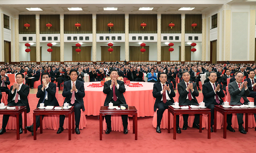 黨中央と國務(wù)院が春節(jié)の新年會(huì)　習(xí)近平総書記が演説