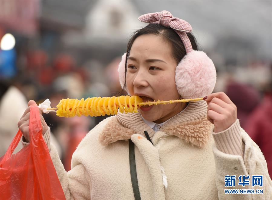 江蘇?淮安清江浦の縁日　舌で味わう春節(jié)