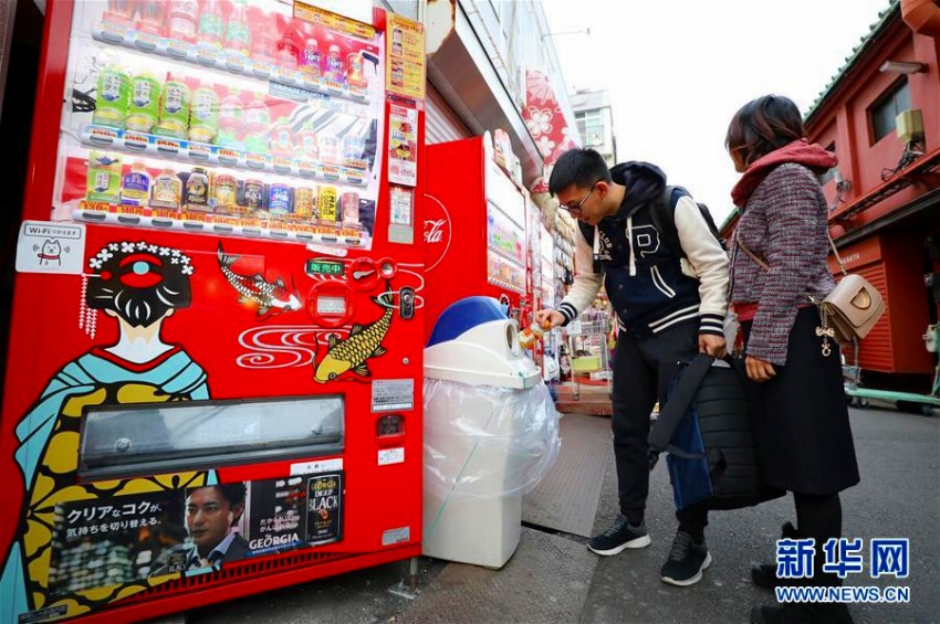 海外で春節楽しむ中國人観光客たち