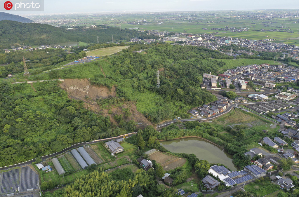 9月4日、佐賀県大町町の土砂崩れの様子を捉えたドローンによる寫真（AP通信?寫真著作権は東方ICが所有のため転載禁止）。