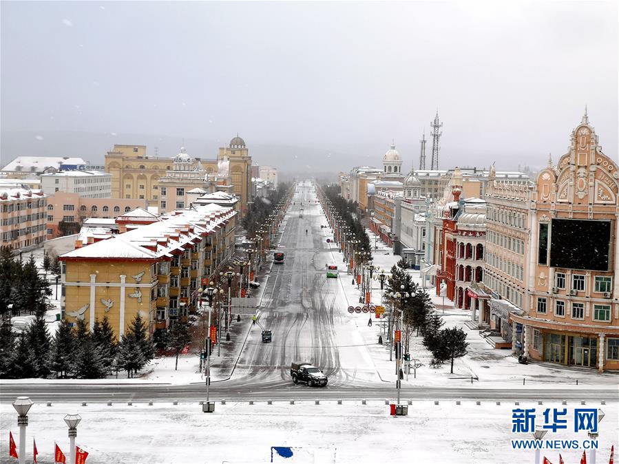 4月19日、黒竜江省漠河市の雪景色（撮影?褚福超）。