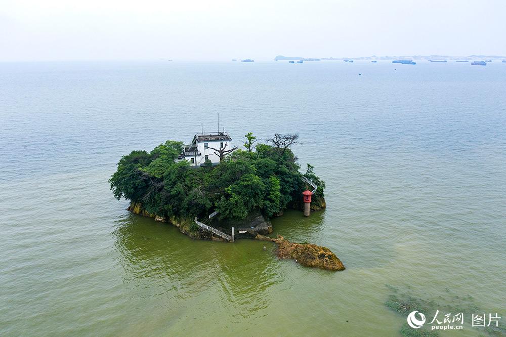 7月5日、増水した江西省◆陽(yáng)湖都昌印山水域（撮影?傅建斌/著作権者は個(gè)人が所有のため転載禁止）。