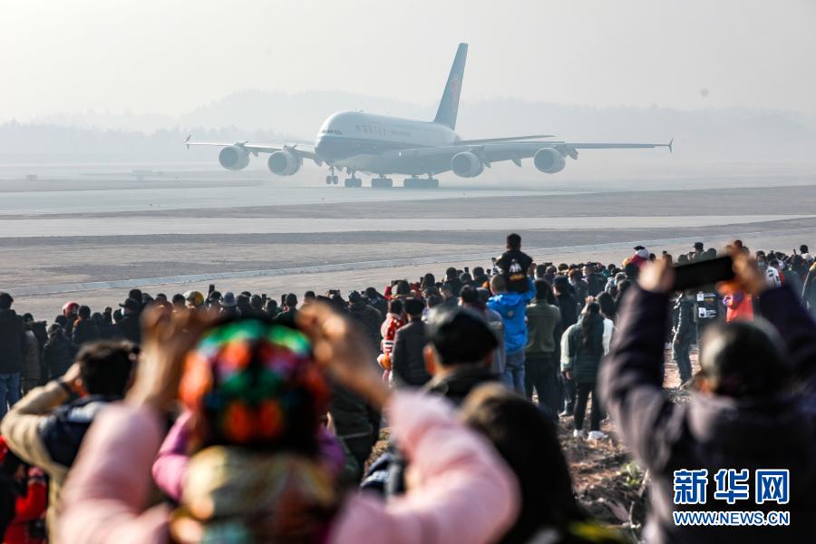 成都天府國際空港の実機(jī)テスト飛行式がスタート