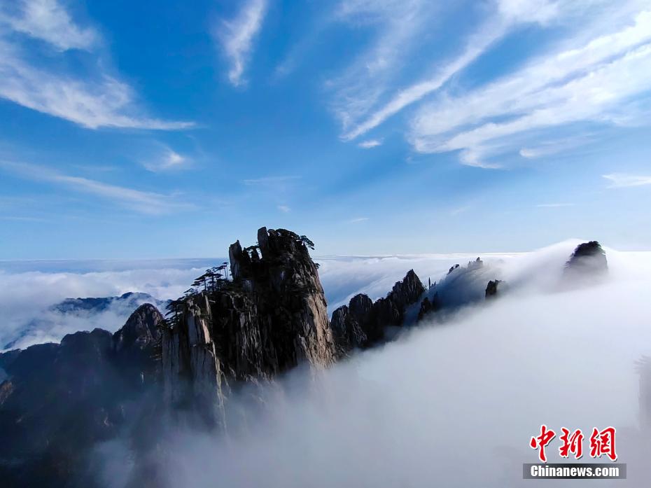 安徽省黃山に広がる雲海（撮影?凌強）。