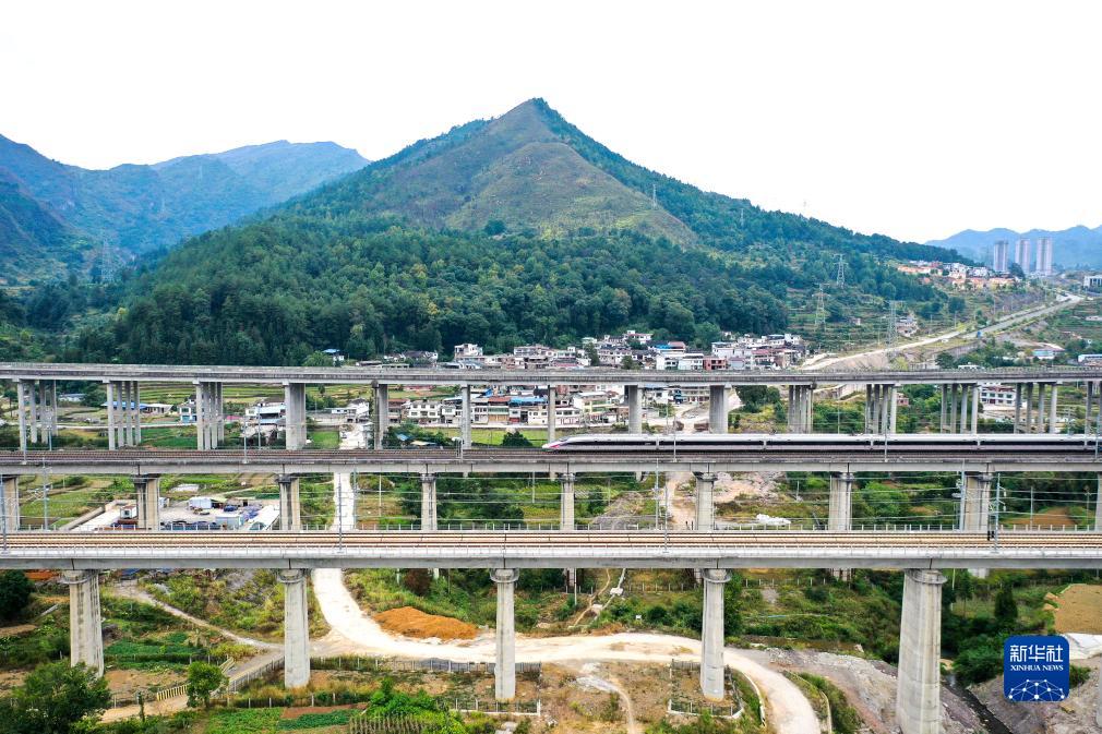 貴広高速鉄道が今月11日から最高時速300キロで運行へ