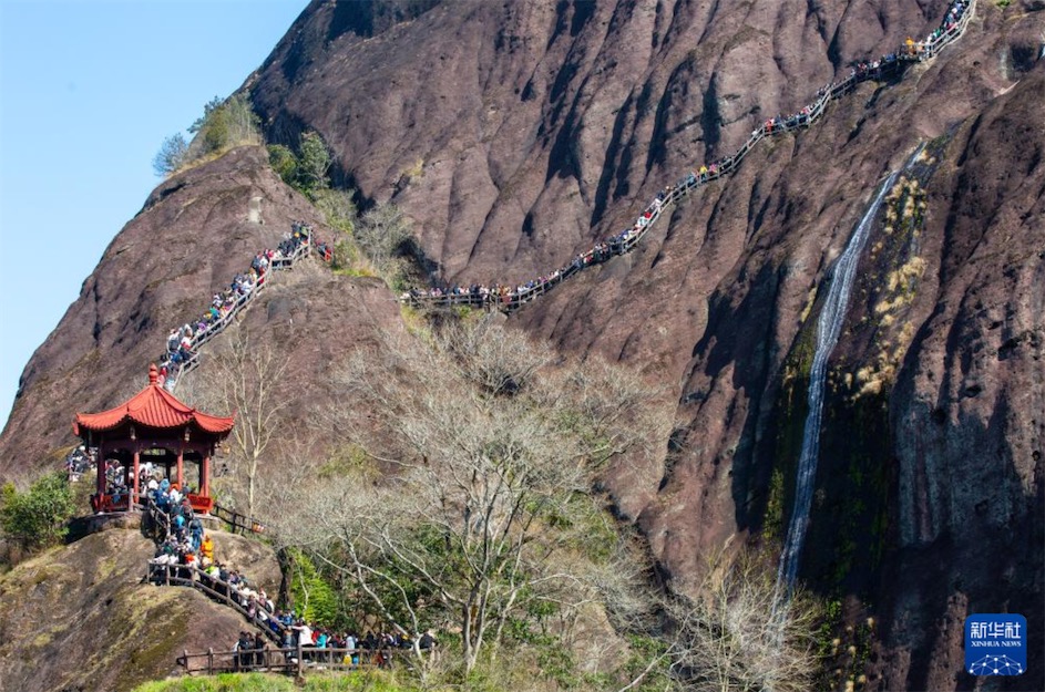 多彩な活動で春節をお祝い