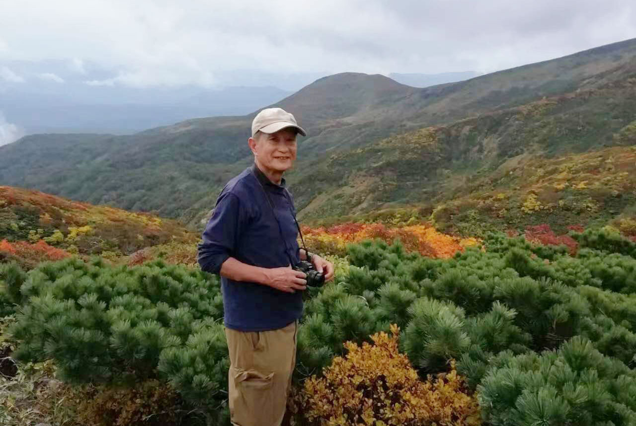 和中清さん「心に映る中國」日本人がとらえた中國フォトコンテスト2022「エアチャイナ特別賞」受賞。経営コンサルタント。70歳を過ぎて中國の自然に魅せられ、仕事の傍ら「感動中國100」のサイトを運営。中國の100ヶ所の訪問を目標に現在も活動を展開中。